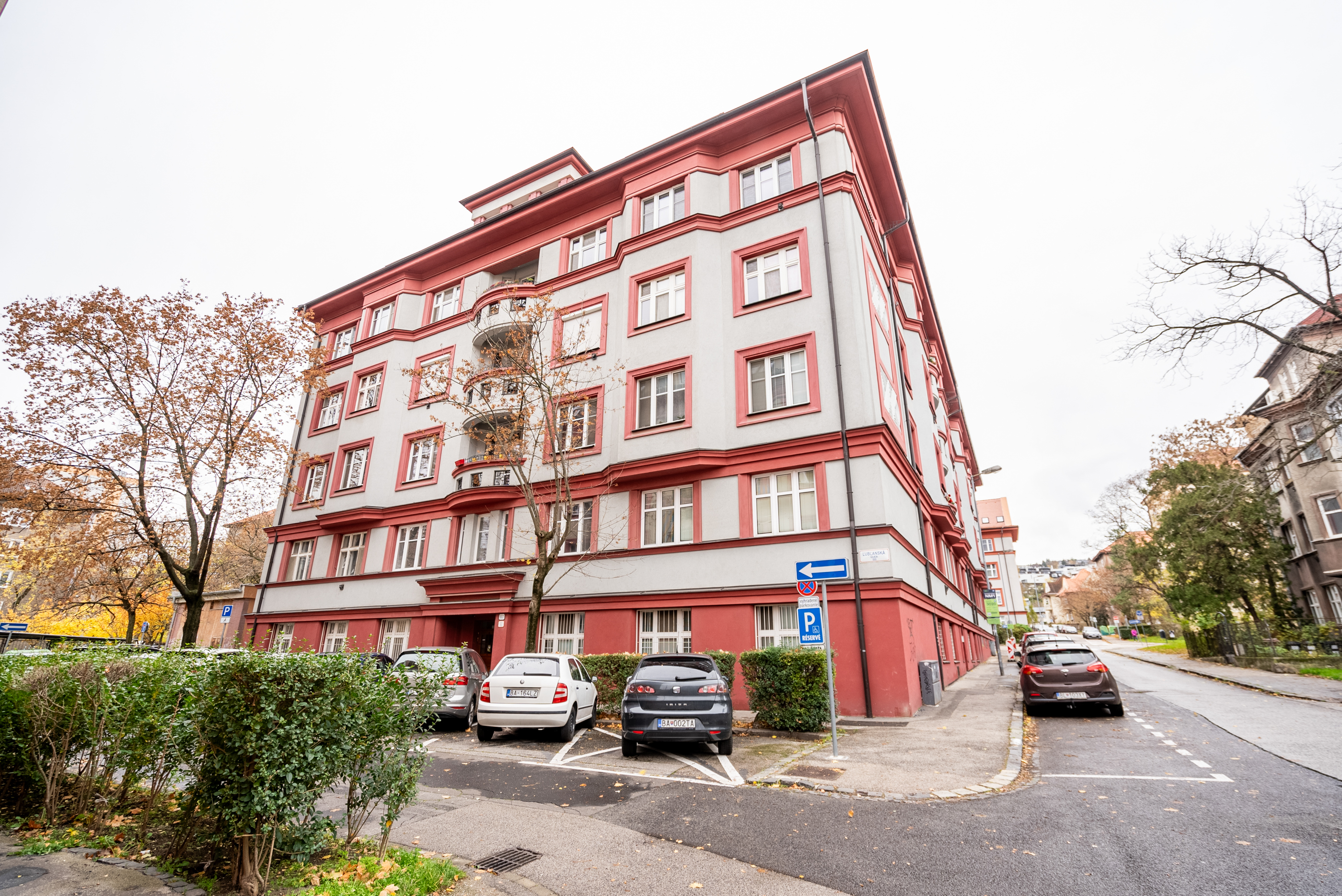 EXKLUZÍVNE Predaj 4 izbový nebytový priestor, Bratislava - Nové Mesto, LEGIODOMY, Cena: 259.990€